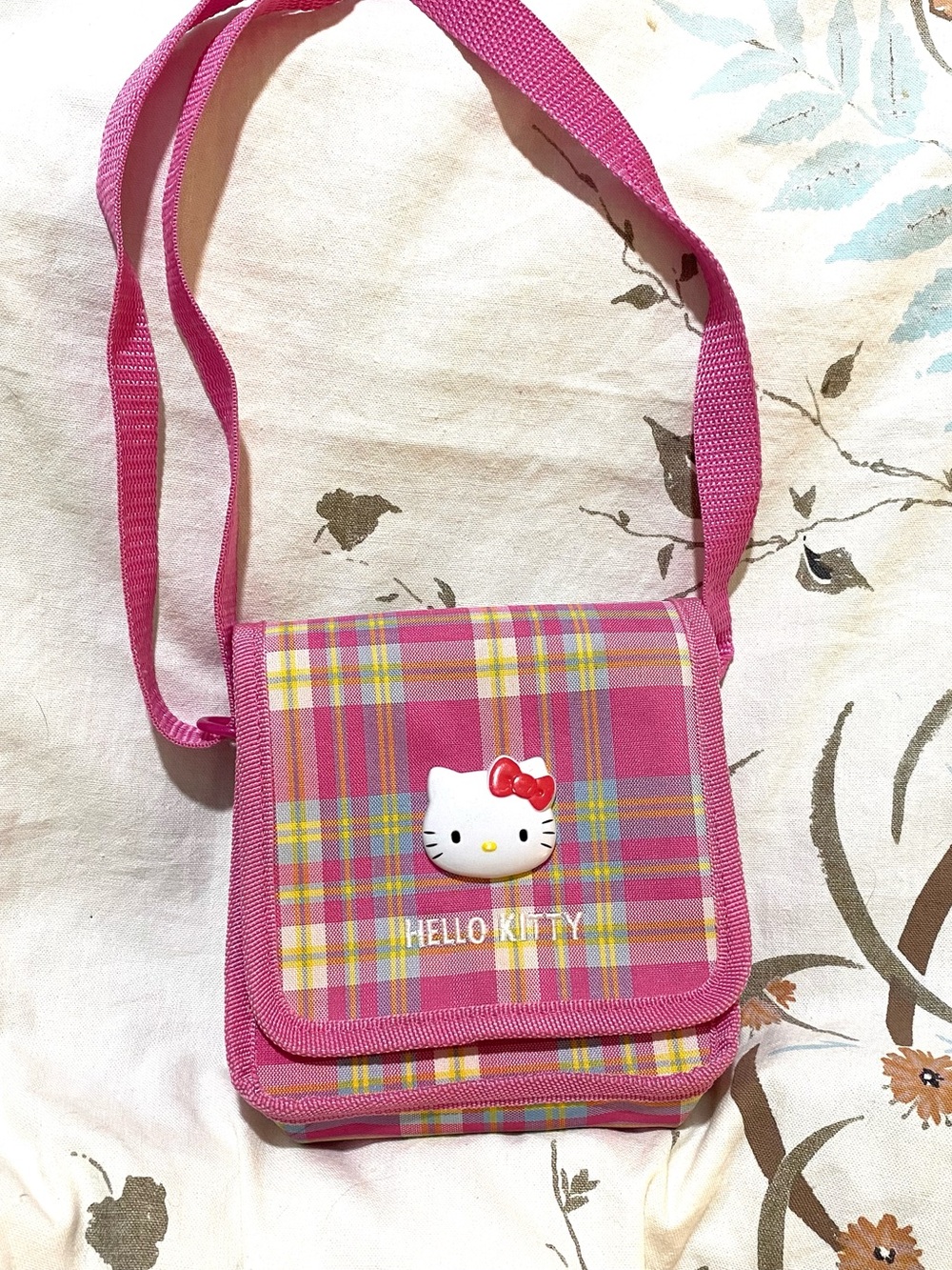 Adorable 2011 Hello Kitty Plaid Purse🎀
